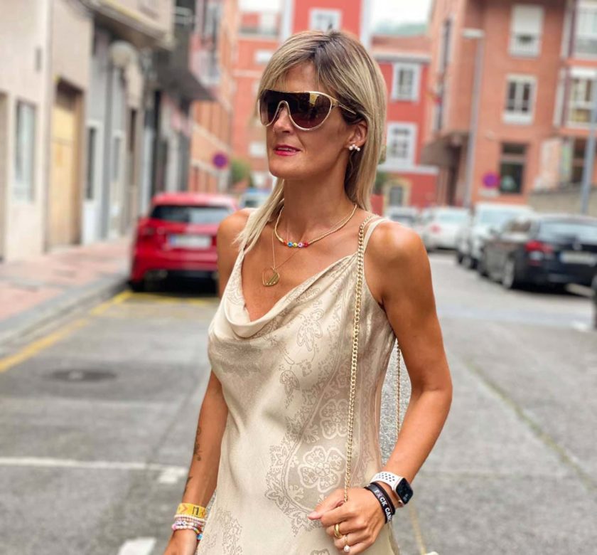 Vestido de raso